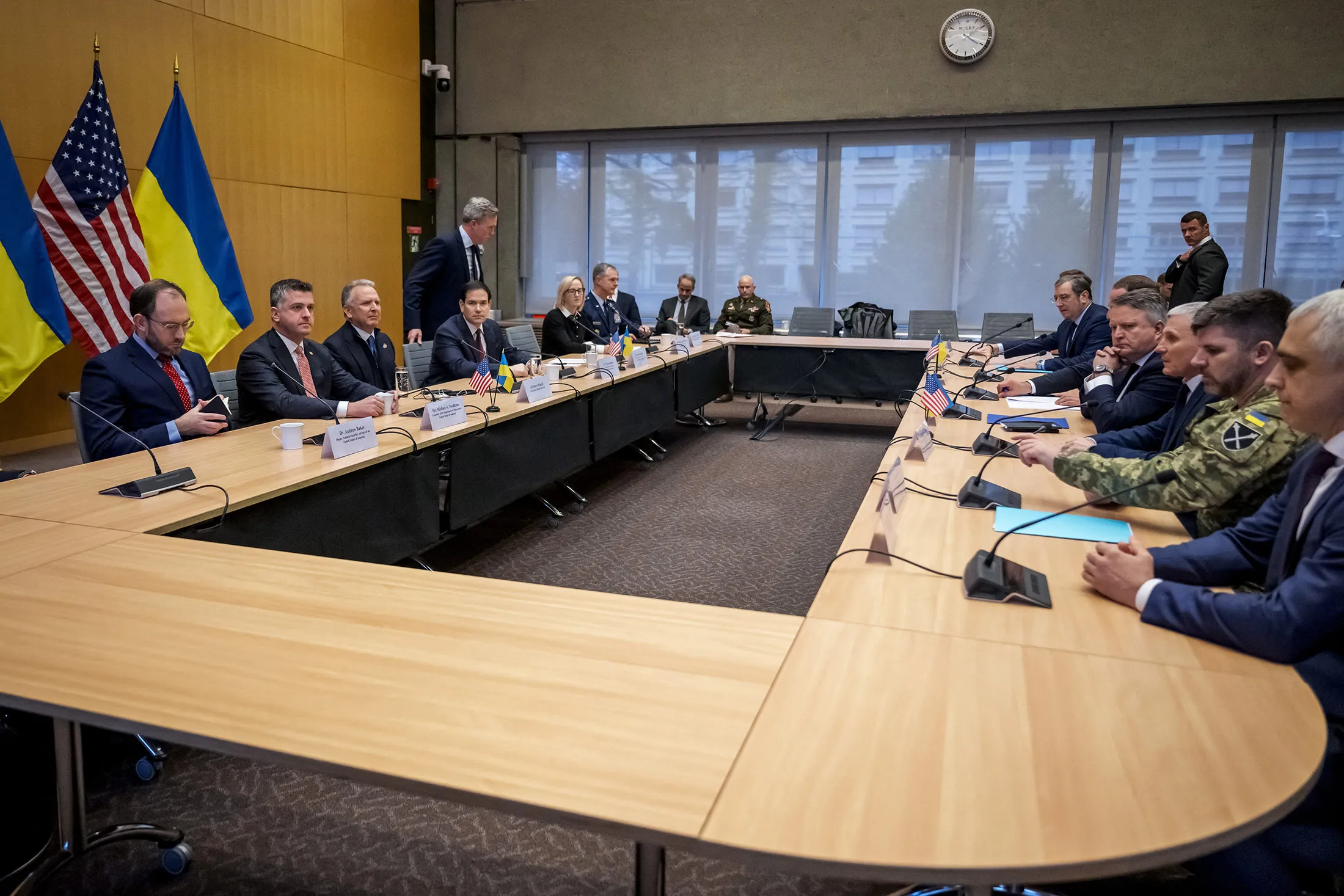 "Axios": ABŞ Ukraynanı sülh planının təfərrüatlarını mediaya ötürməkdə ittiham edib