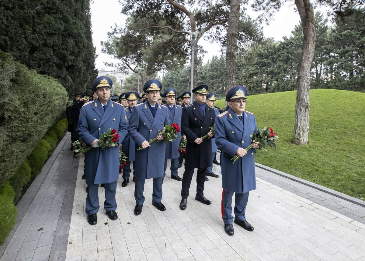 DGK-nin kollektivi Heydər Əliyevin xatirəsini yad edib