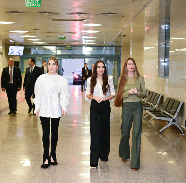 Yeni Klinikada Yeni Robotik Reabilitasiya və Sümük İliyi Transplantasiyası mərkəzlərinin açılış mərasimi olub