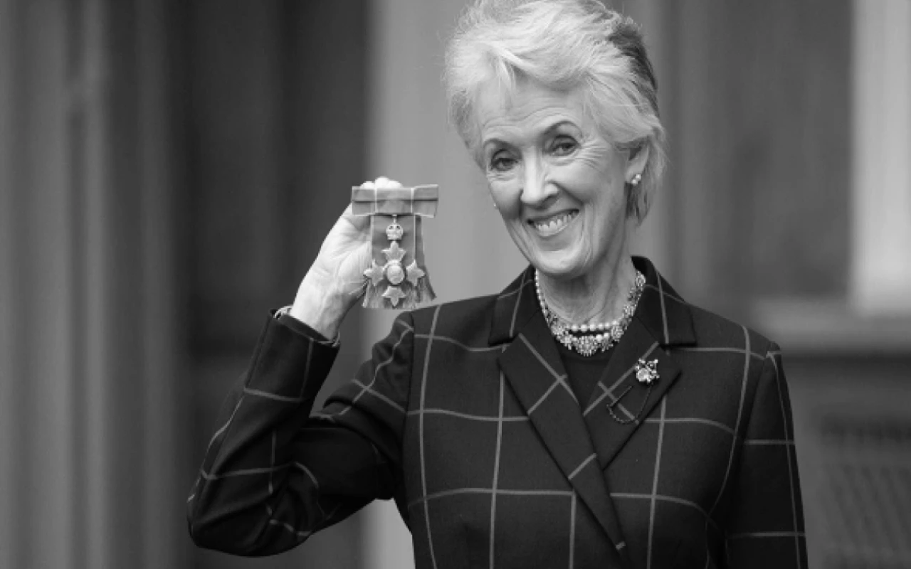 Britaniyalı yazıçı vəfat edib