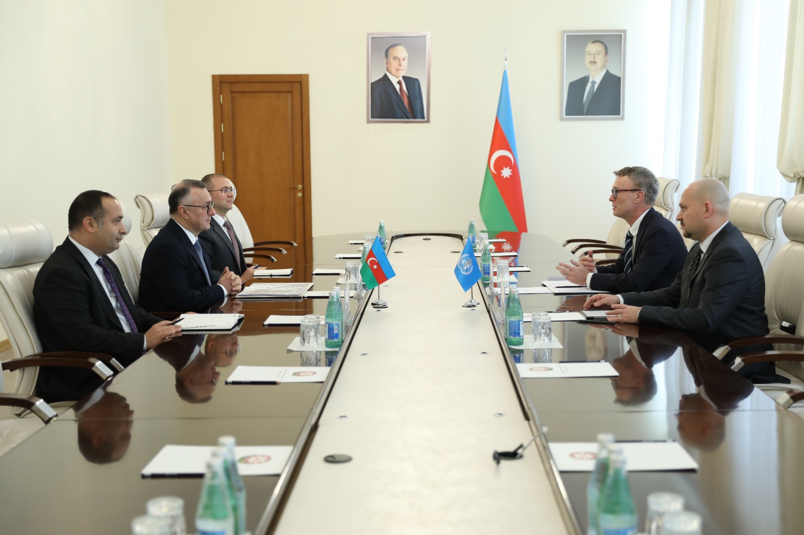 Səhiyyə Nazirliyində ÜST-nin Departament direktoru ilə görüş keçirilib