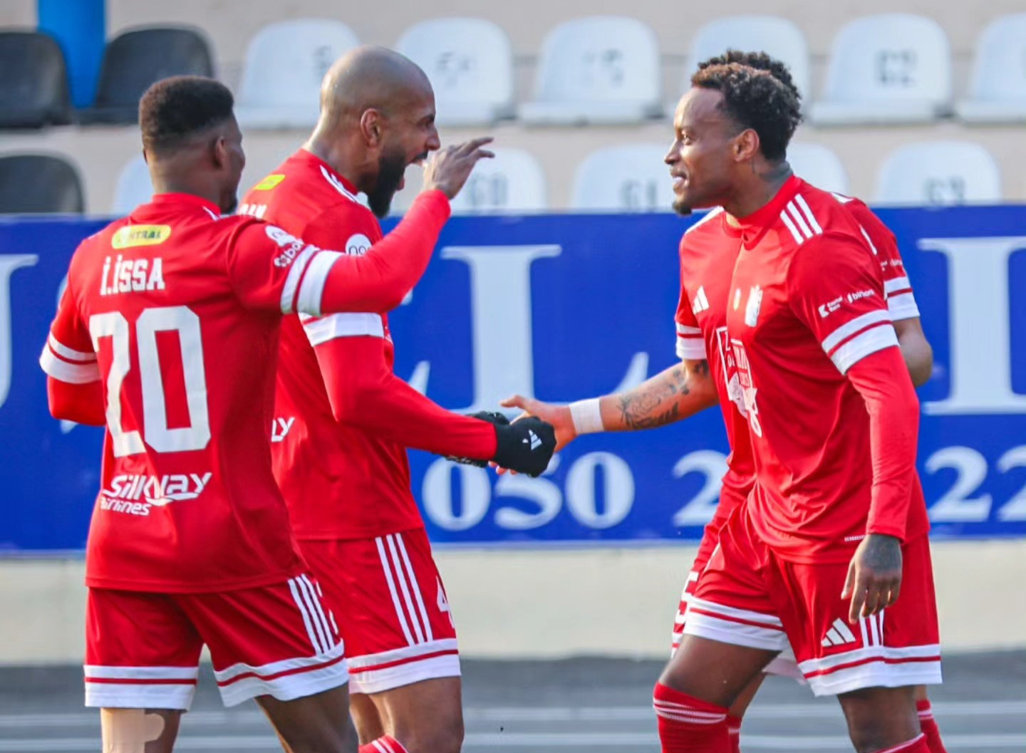 Ruan Renato "Zirə"də 100-ə çatdı 