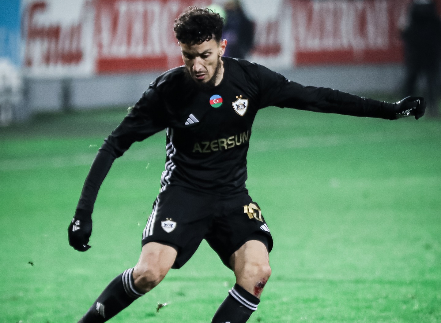 Abdullah Zubir 200-cü oyununa çıxıb 