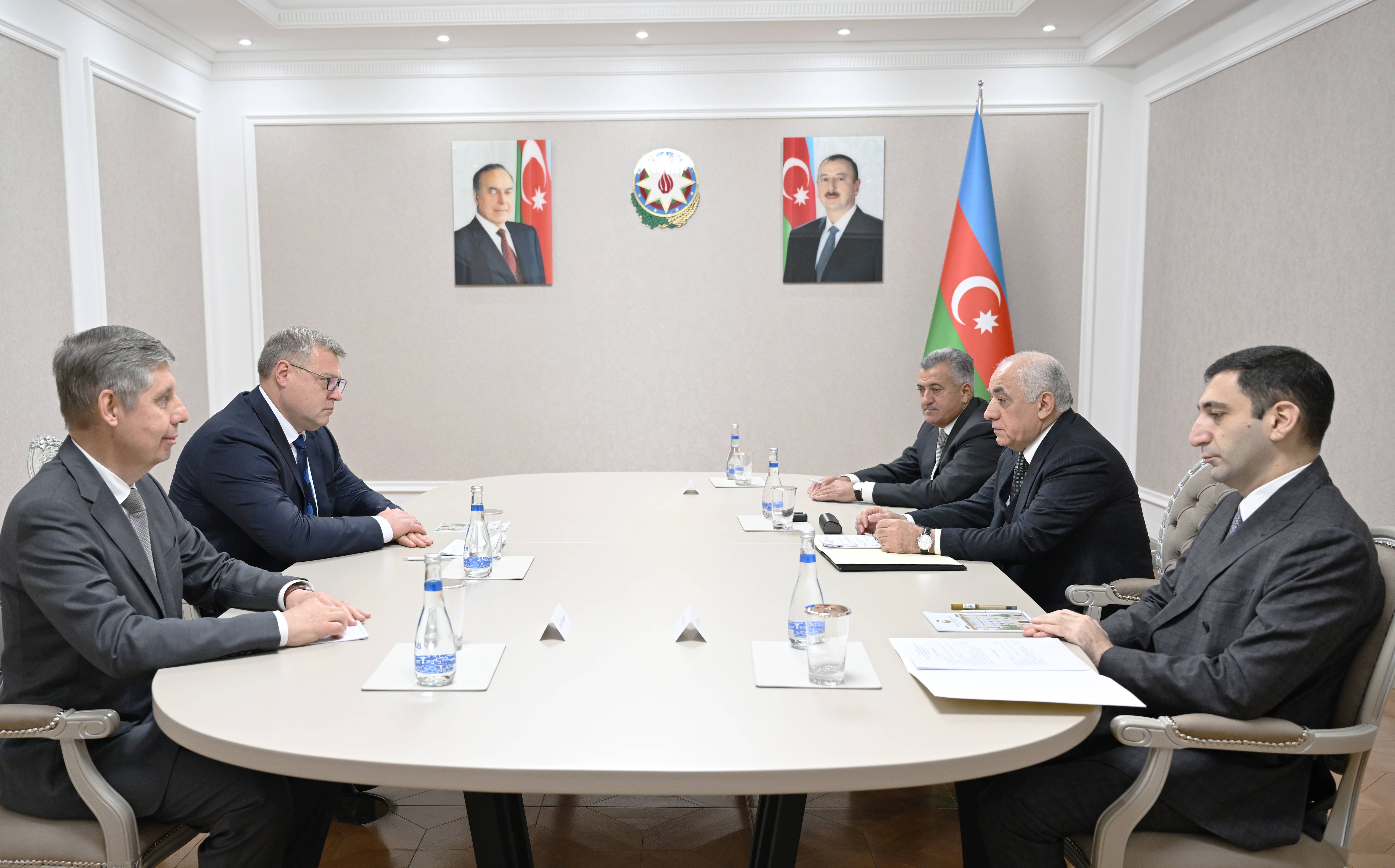 Əli Əsədov Rusiyanın Həştərxan vilayətinin qubernatoru ilə görüşüb