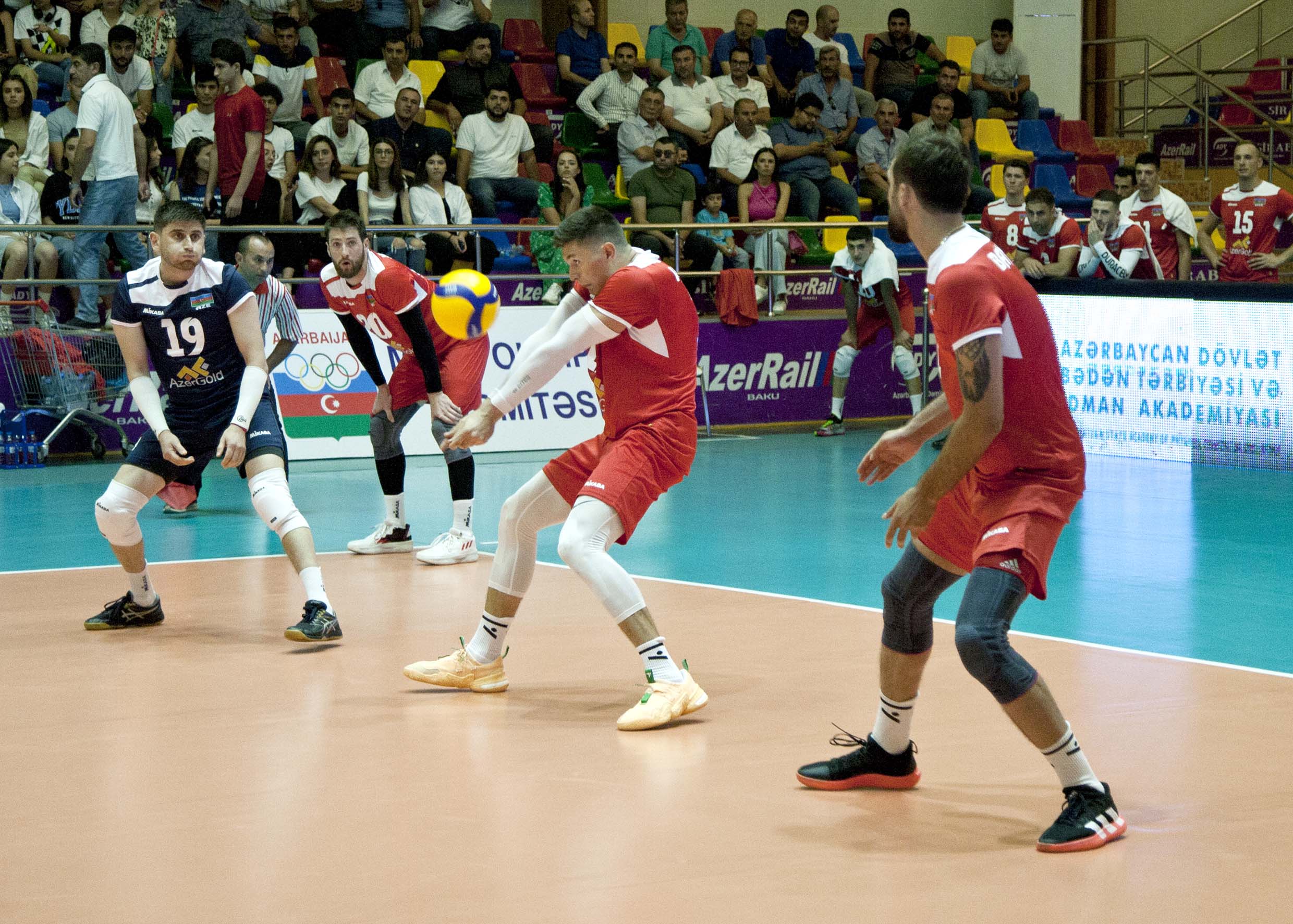 Voleybol üzrə Yüksək Liqada III turdan təxirə salınmış oyunların vaxtı bəlli olub