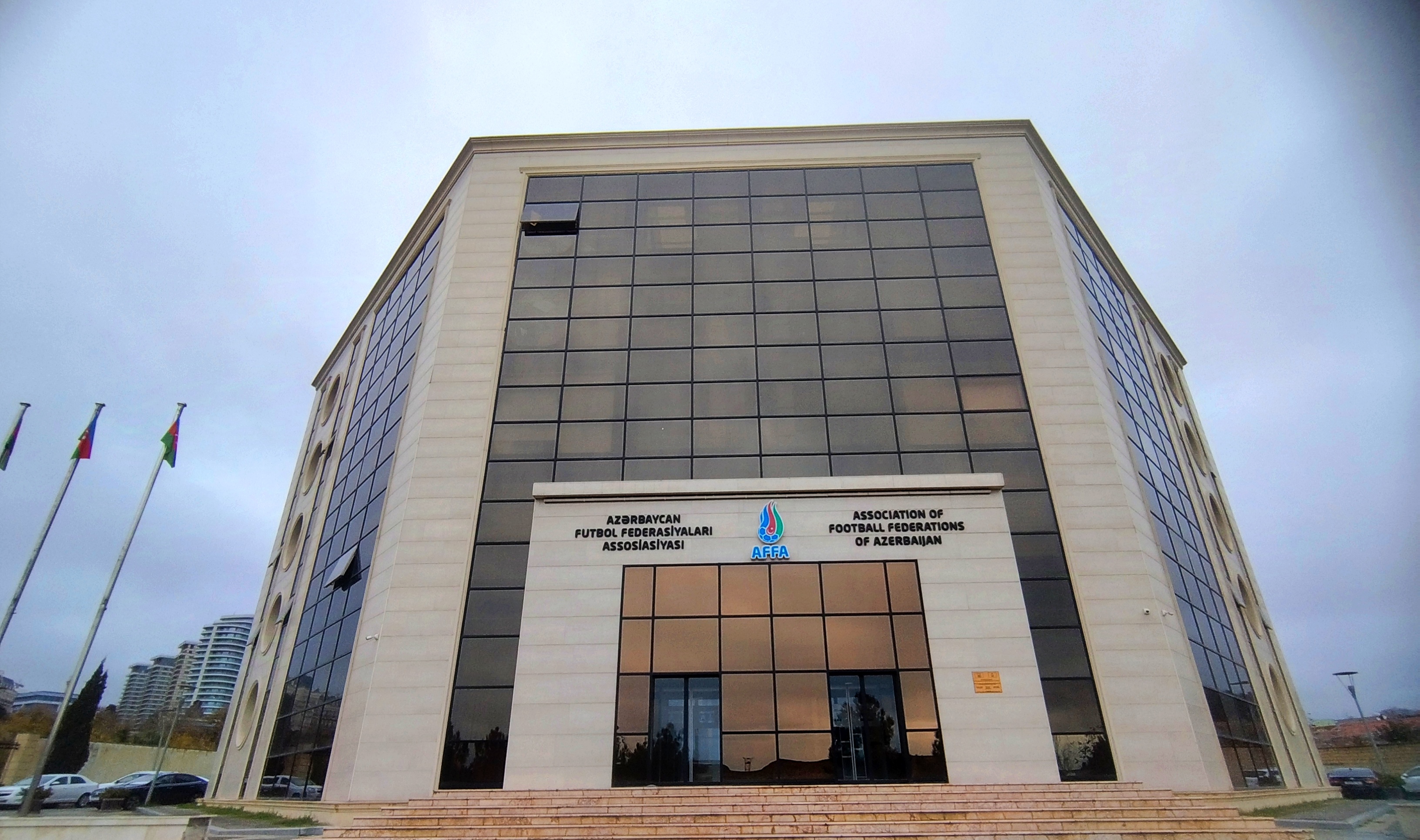 AFFA Premye Liqa klublarını cərimələdi 