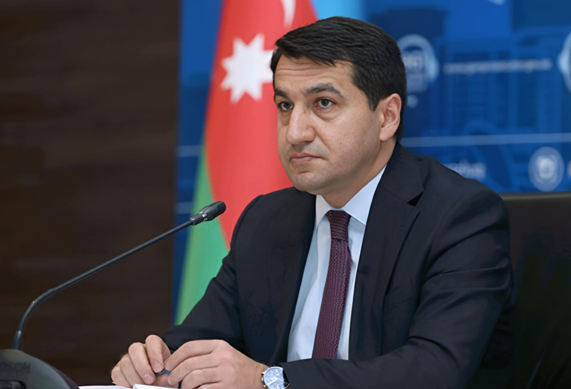 Hikmət Hacıyev Doha Forumu çərçivəsində müzakirələrlə bağlı video paylaşıb