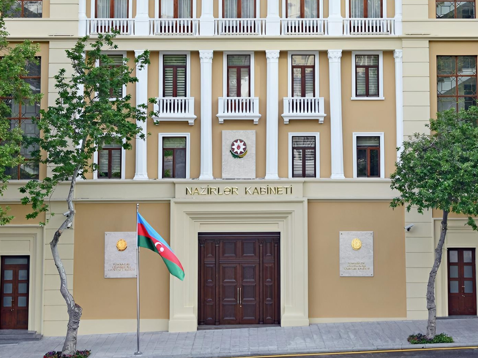 Nazirlər Kabineti “Dövlət orqanlarının aparatlarının adları” siyahısına dəyişiklik edib