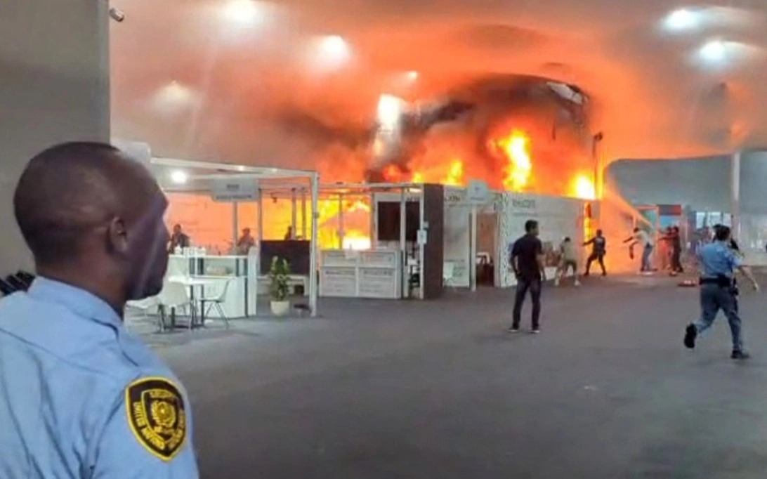 Braziliyada keçirilən BMT-nin iqlim sammitində yanğın baş verib