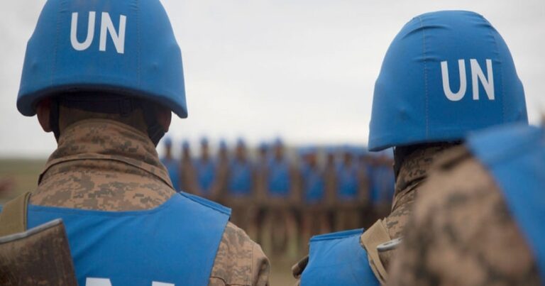 Livanda BMT sülhməramlılarına atəş açılıb