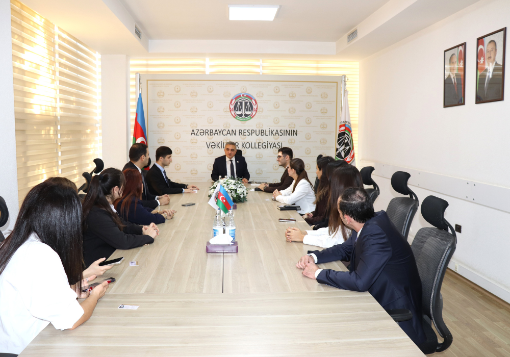 VK sədri işə yeni qəbul edilən vəkil köməkçiləri ilə görüş keçirib