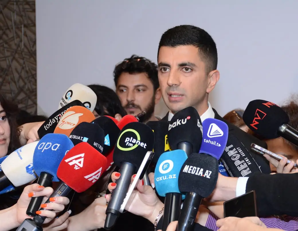 Eşqi Bağırov: Bu il 350 000 şagird bilik yarışlarında iştirak edib