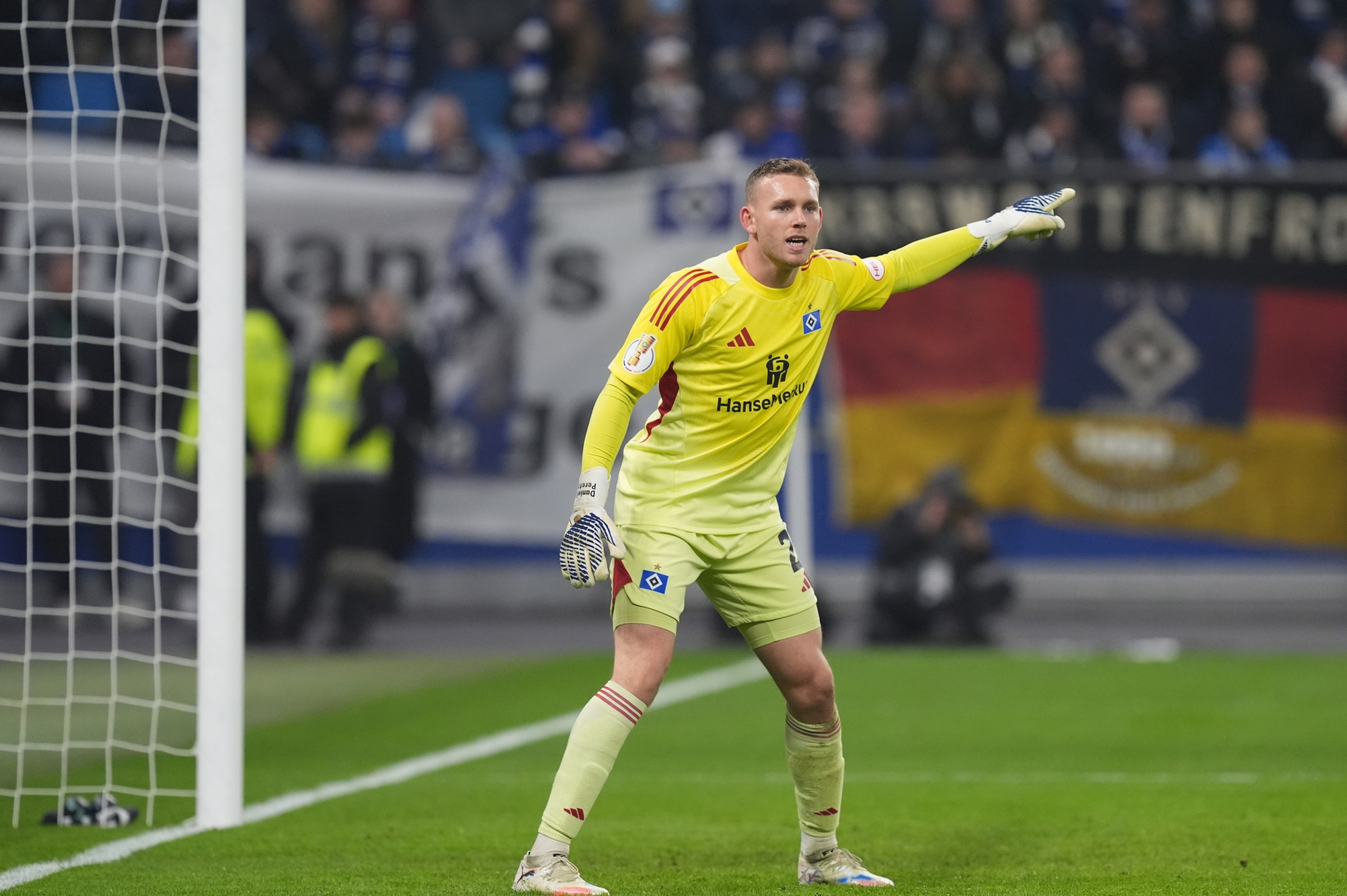 "Bavariya"nın qapıçısı İngiltərədə çıxış edə bilər 