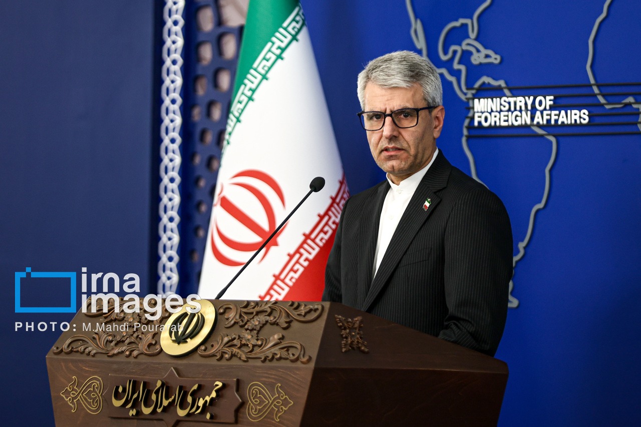 İsmayıl Bəqayi: İran xarici müdaxiləyə icazə verməyəcək