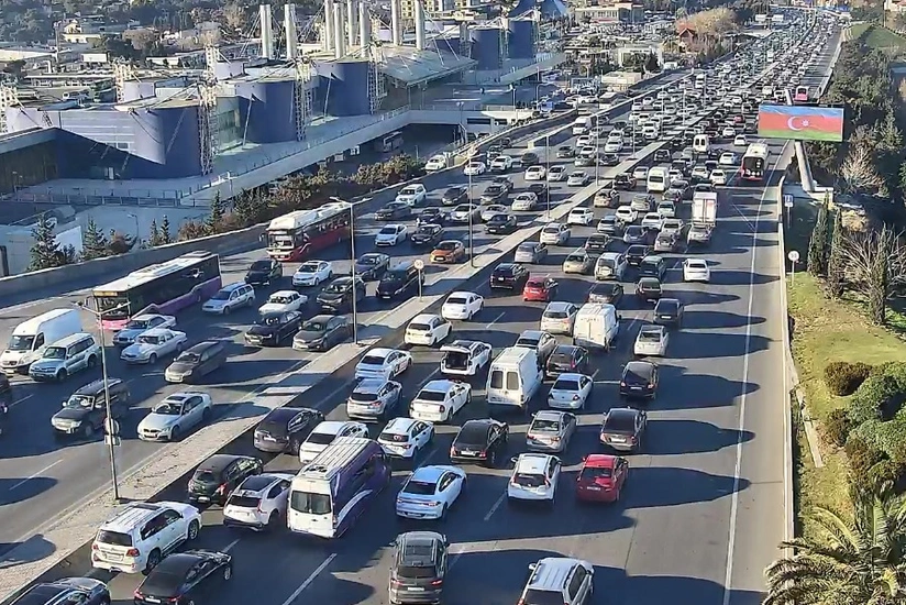 Bir sıra yollarda nəqliyyatın sıxlığı yaranıb - FOTOLAR - YENİLƏNİB 4