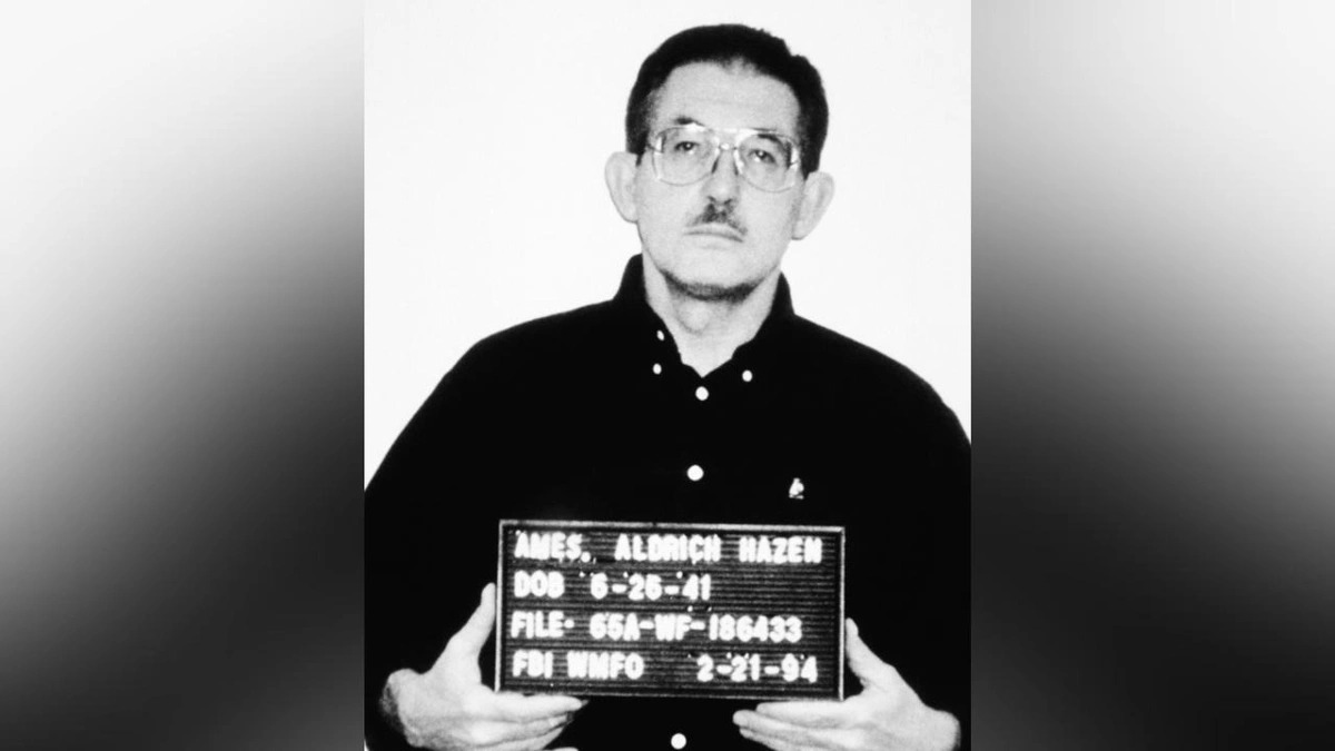 Mərkəzi Kəşfiyyat İdarəsi tarixinin ən məşhur casuslarından biri ABŞ həbsxanasında vəfat edib