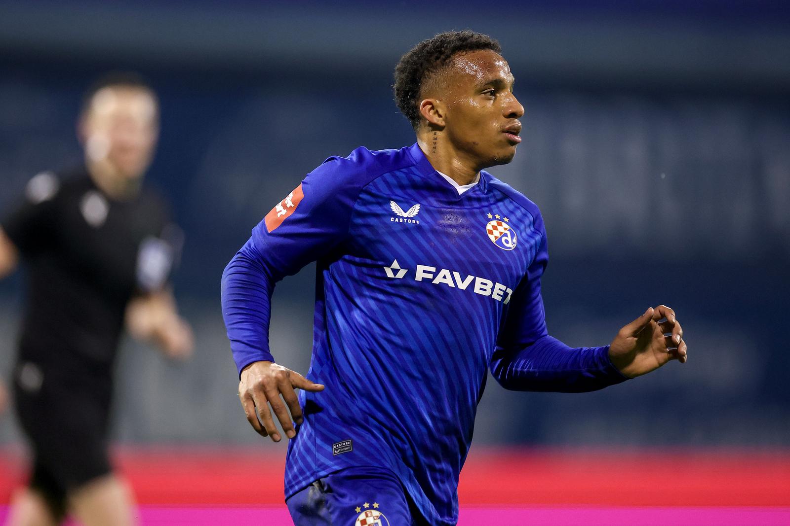 "Qarabağ" daha bir kolumbiyalı futbolçu ilə güclənə bilər