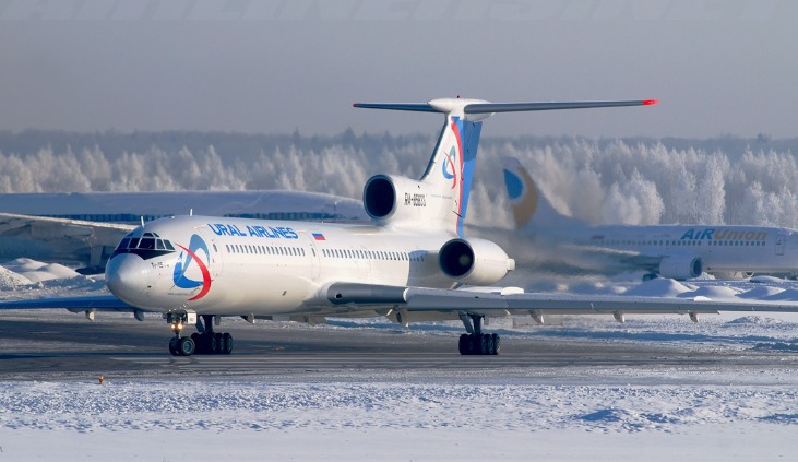 Sibirdə üç aviaşirkətin uçuşu təxirə salınıb