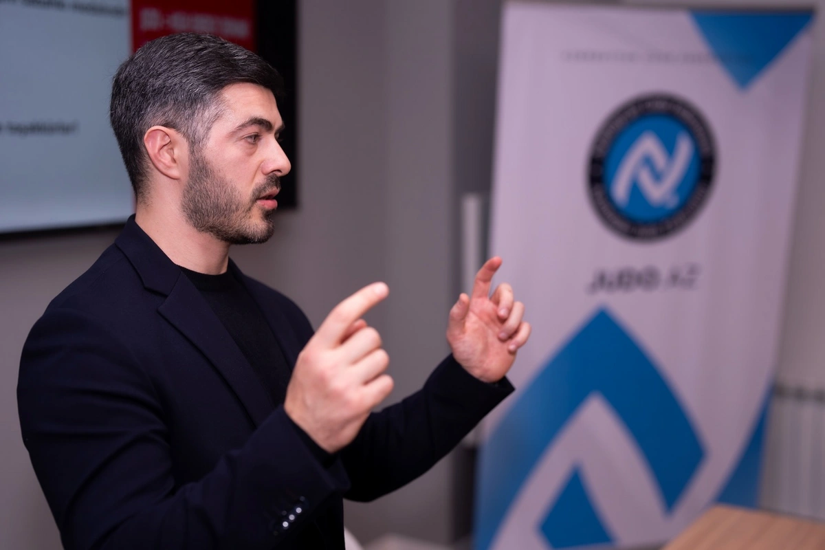 Yeniyetmə cüdoçular üçün sağlam qidalanma və performans mövzusunda maarifləndirici seminar keçirilib