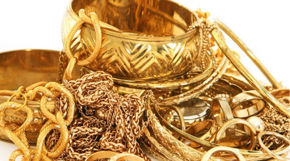 Paytaxtda 8500 manat dəyərində qızıl-zinət əşyaları oğurlayan şəxslər saxlanılıb