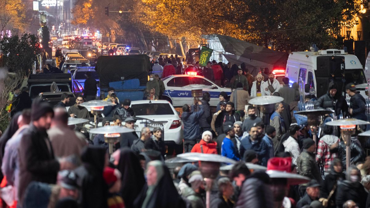 İranda ölənlərin sayı 500-ü keçib