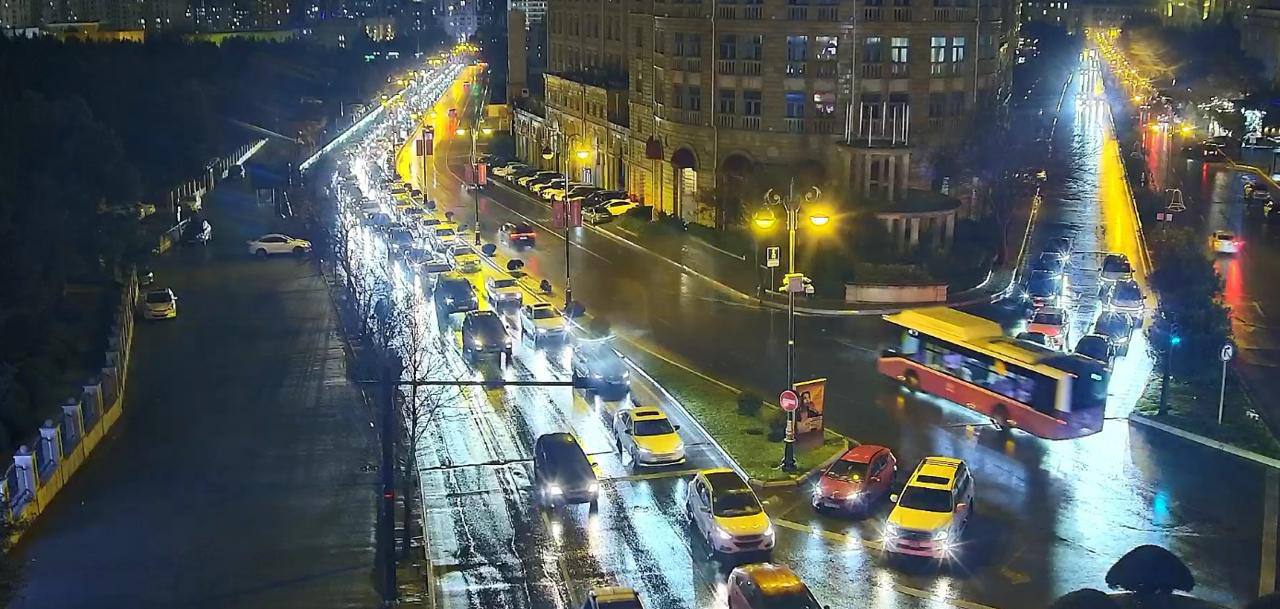 "20 Yanvar"da nəqliyyatın hərəkətində sıxlıq yaranıb