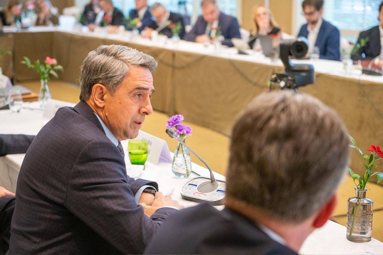 Nizami Gəncəvi Beynəlxalq Mərkəzinin 35-ci Ali Səviyyəli Toplantısı çərçivəsində müzakirə paneli təşkil edilib - FOTOLAR