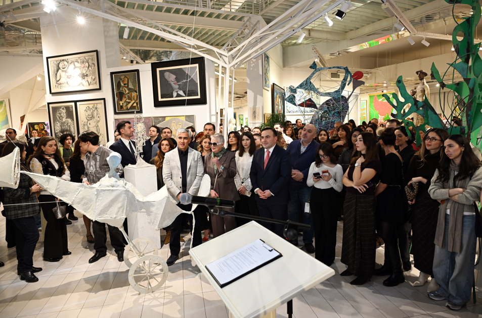 Bakıda "Qeyzer" adlı müasir incəsənət sərgisinin açılışı olub