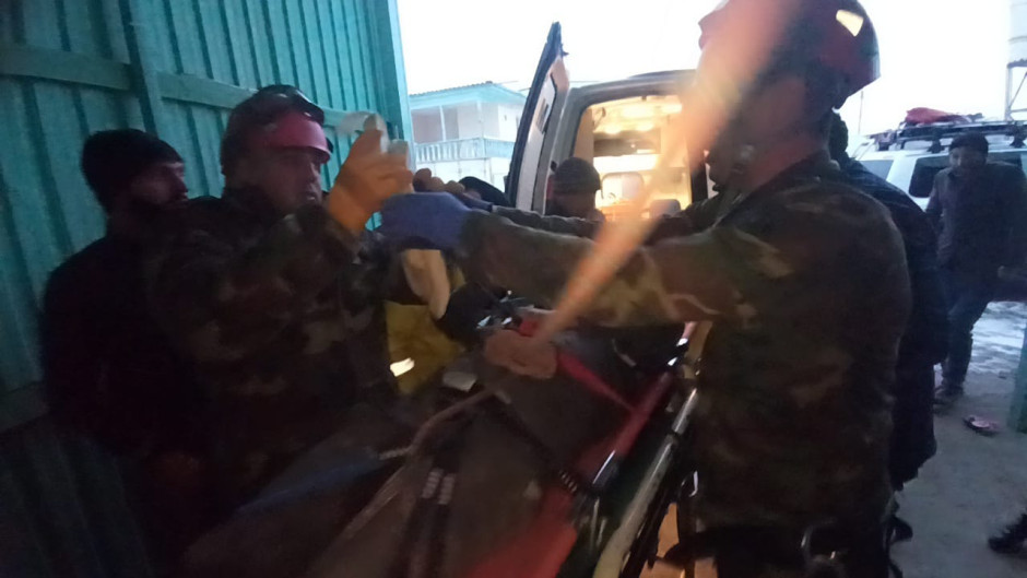 Xaçmazda 6 metr hündürlükdən yıxılan işçi xilas edilib