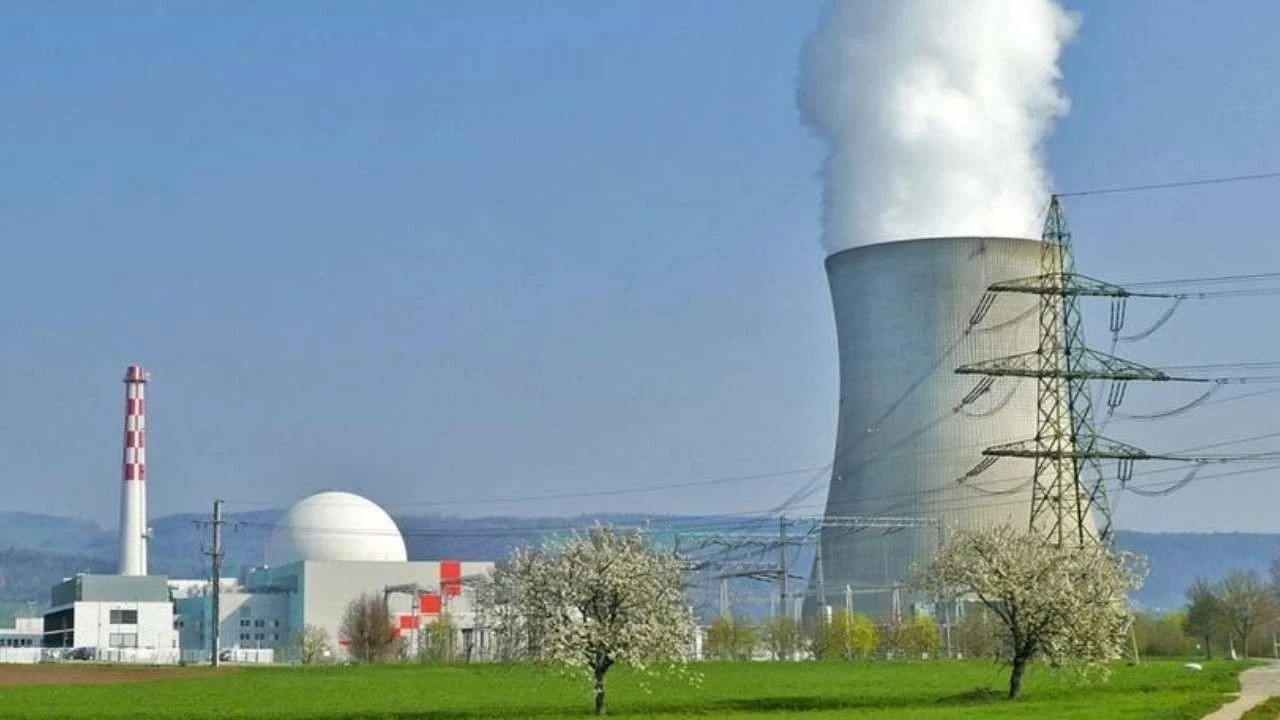 Yaponiya dünyanın ən böyük atom elektrik stansiyasının yenidən işə salınmasını təxirə salıb