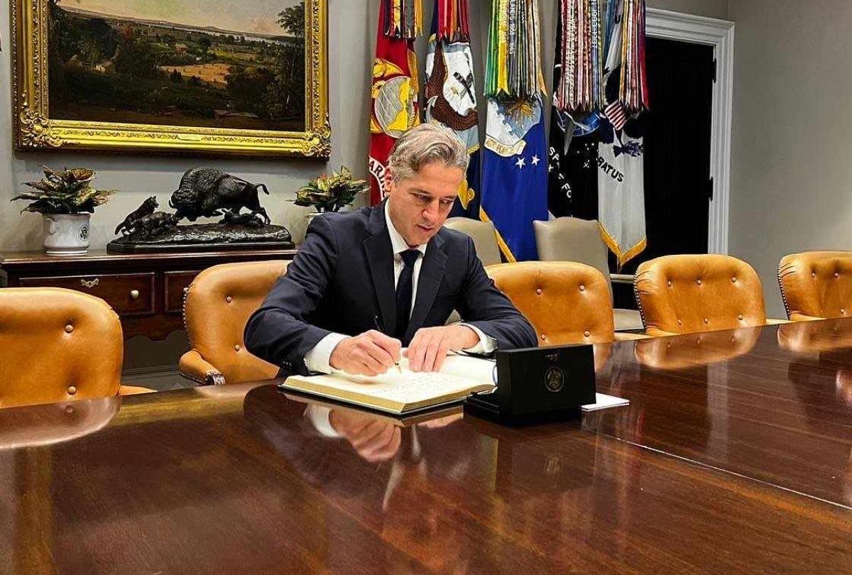 Sloveniyanın Baş naziri Trampdan "Sülh Şurası"na qoşulmaq üçün dəvət alıb