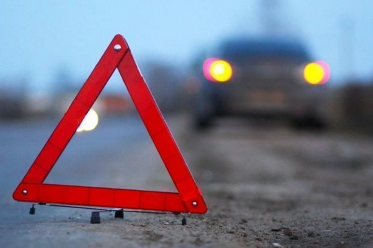 Samuxda mikroavtobusun aşması nəticəsində bir nəfər ölüb