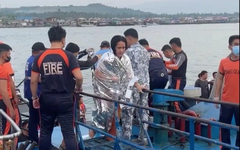 Filippində bərə batması nəticəsində 13 nəfər ölüb