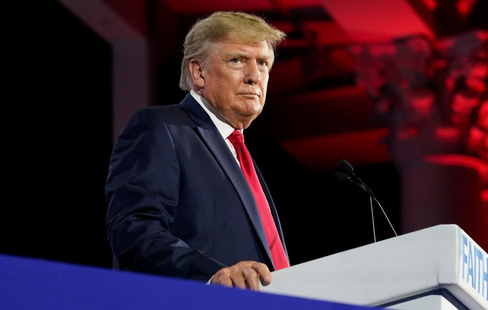 Tramp Cənubi Koreyaya qarşı tarifləri artırıb