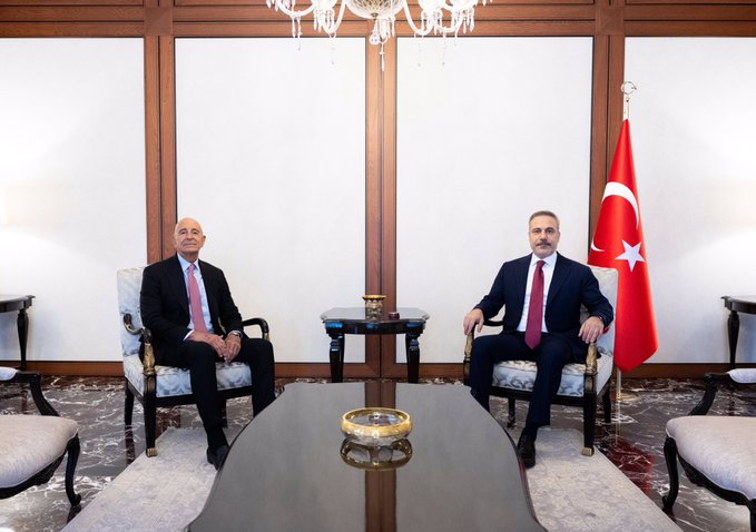 Hakan Fidan Tomas Barrakla görüşüb