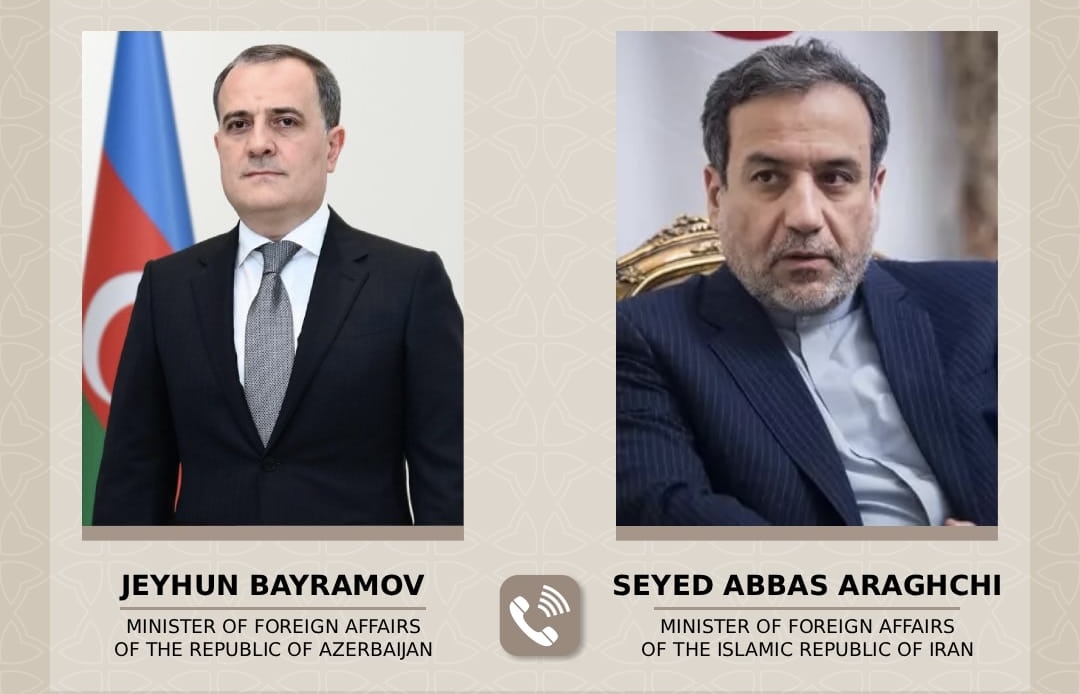 Ceyhun Bayramov İranlı həmkarı ilə danışıb