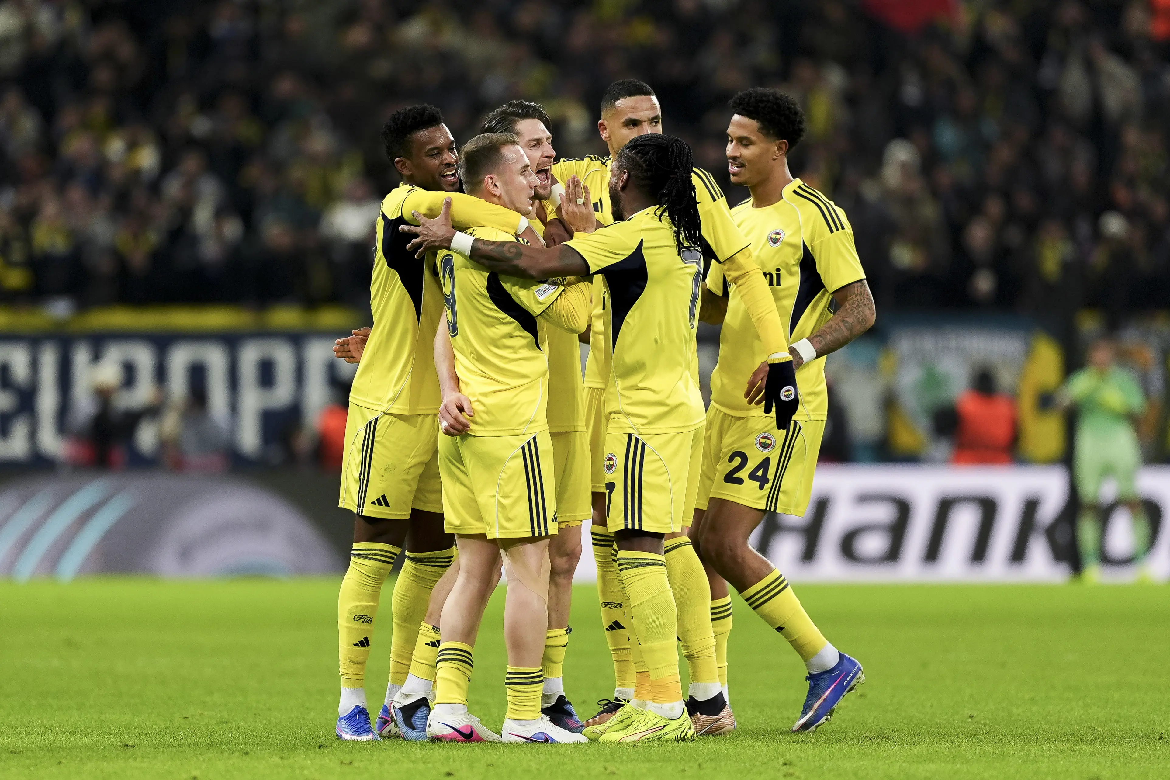 UEFA AL: "Fənərbaxça" pley-offa vəsiqə qazandı 