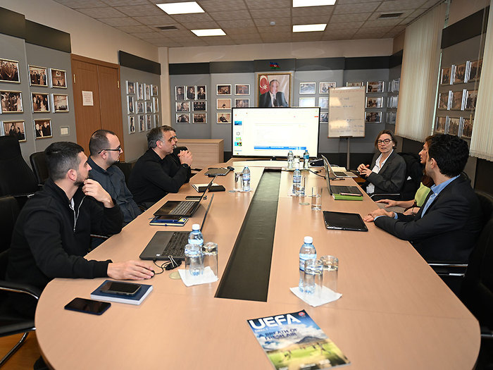 UEFA-nın Kütləvi Futbol üzrə mentoru ilə AFFA-da görüş keçirilib 