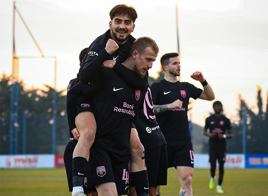 "Sabah” iki rekordunu təkrarladı