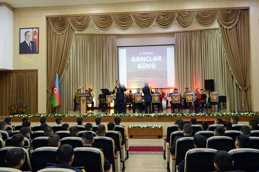 Azərbaycan Ordusunda Gənclər Günü qeyd olunub
