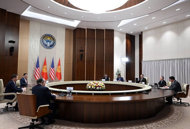 Qırğızıstan Prezidenti ABŞ-nin xüsusi elçisi Sercio Qoru qəbul edib