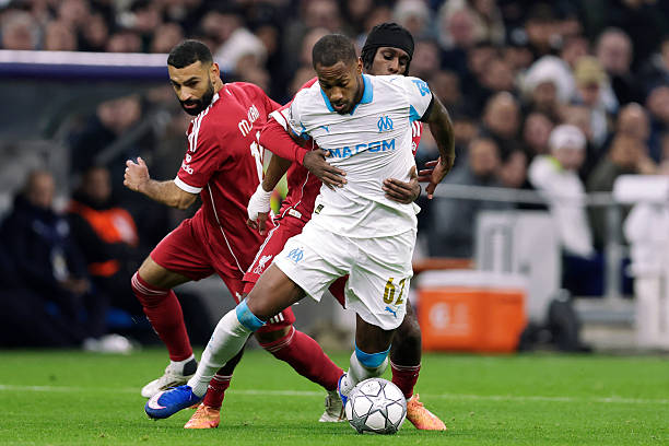 "Beşiktaş" panamalı müdafiəçi transfer edir 