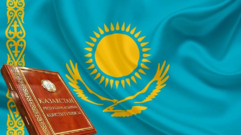 Qazaxıstanda yeni konstitusiyanın layihəsi təqdim edilib