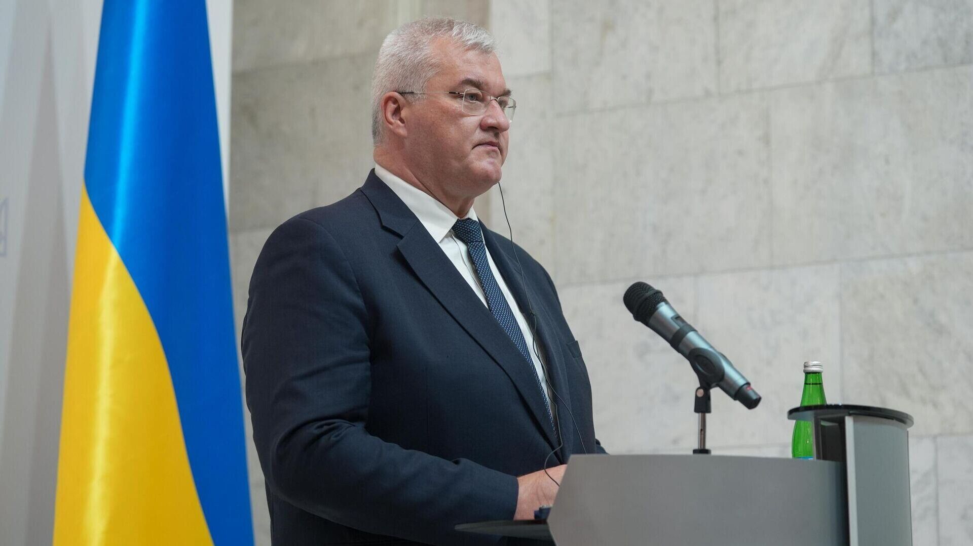 Ukrayna Putin və Zelenski arasında görüş təşkil etməyi təklif edir