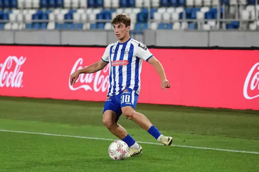 17 yaşlı gürcüstanlı futbolçu Türkiyə klubuna keçir 