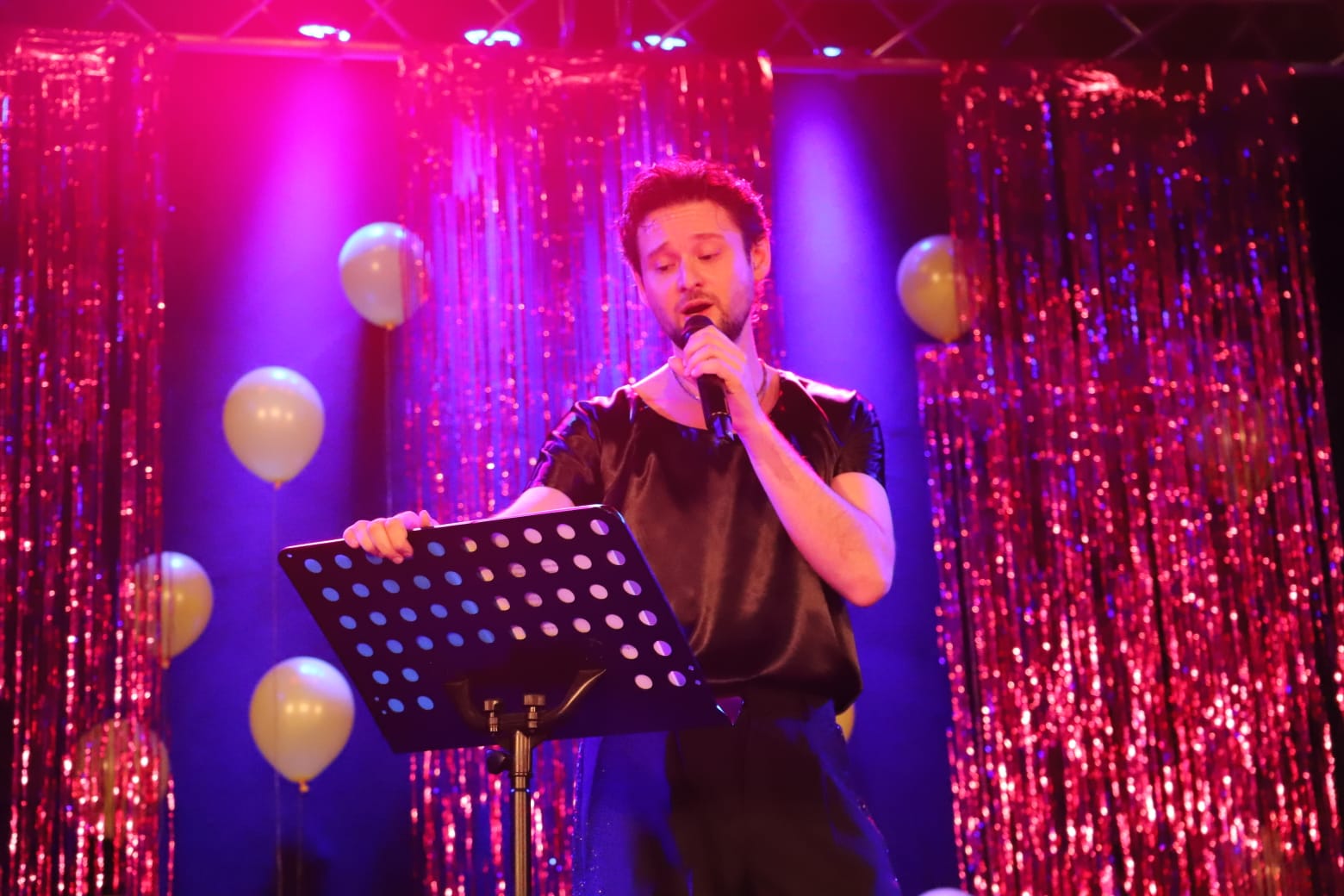 “Eurovision–2011” qalibi ELDAR Münhendə OGAE Germany fan-klub görüşündə çıxış edib