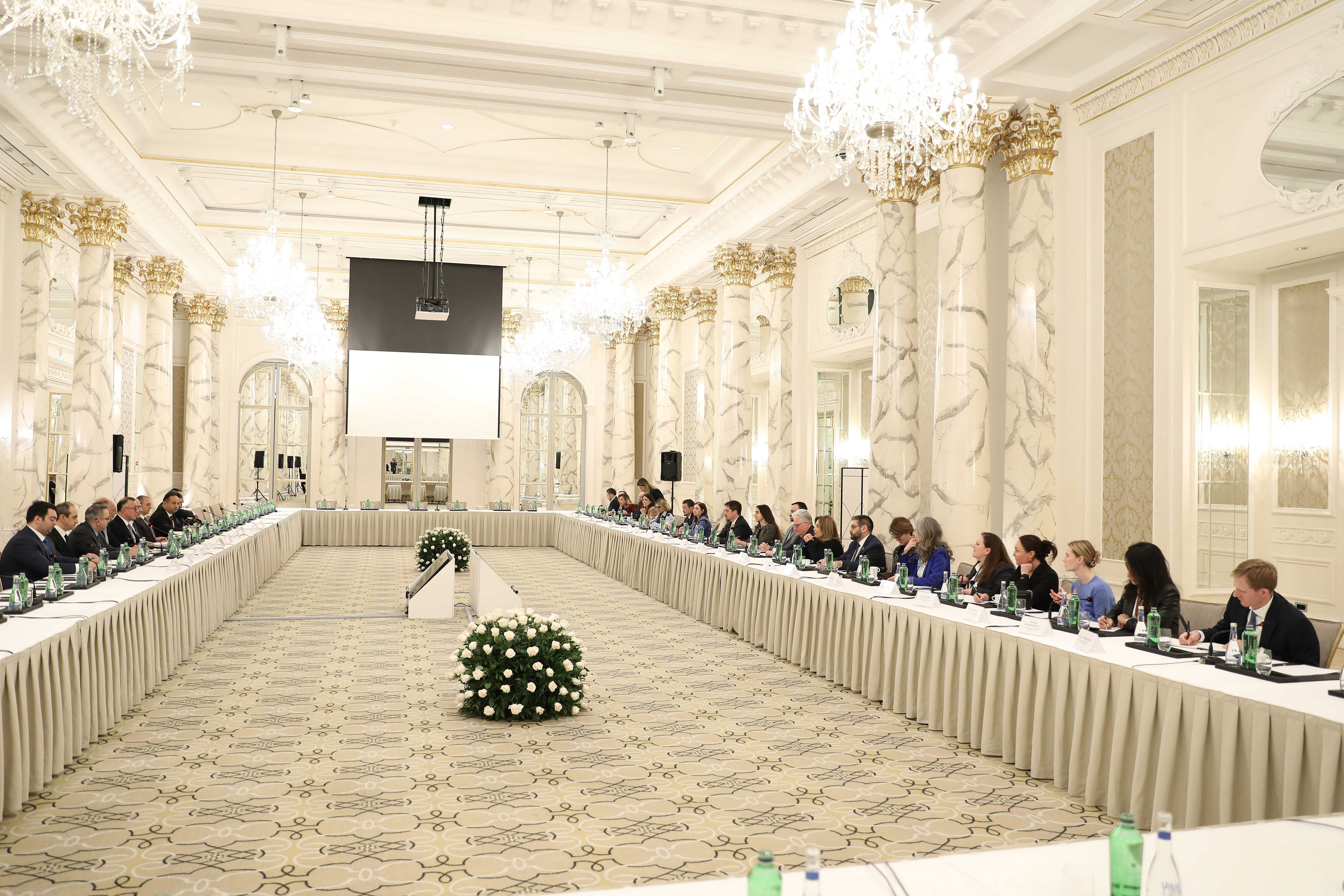 Azərbaycan və ABŞ səhiyyə sahəsində əməkdaşlığı genişləndirir