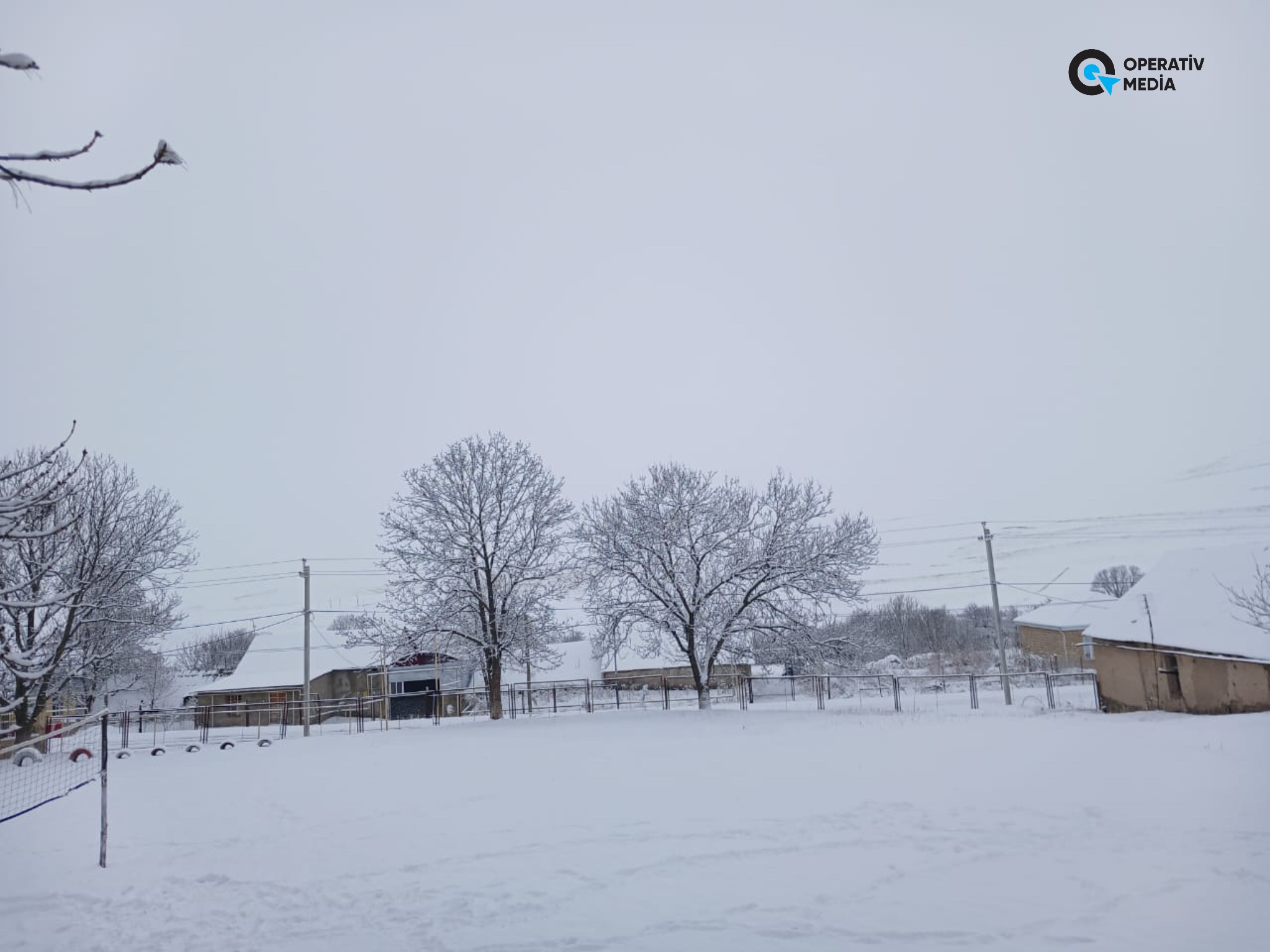 Şəmkirə güclü qar yağıb - FOTO