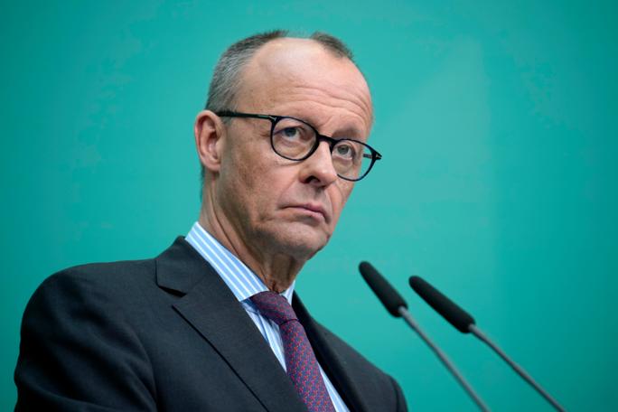 Almaniya kansleri: Çin yaxın gələcəkdə hərbi cəhətdən ABŞ-yə çatacaq