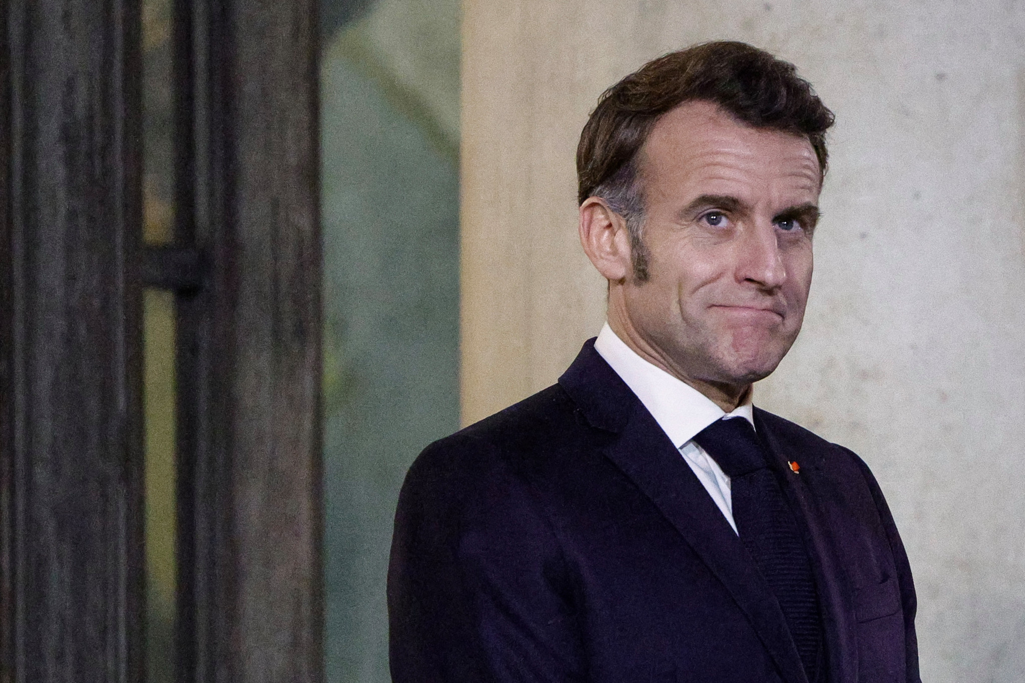 Fransada antisemitizmdə ittiham olunan siyasətçilər 2027-ci ildən seçkiyə qatıla bilməyəcək